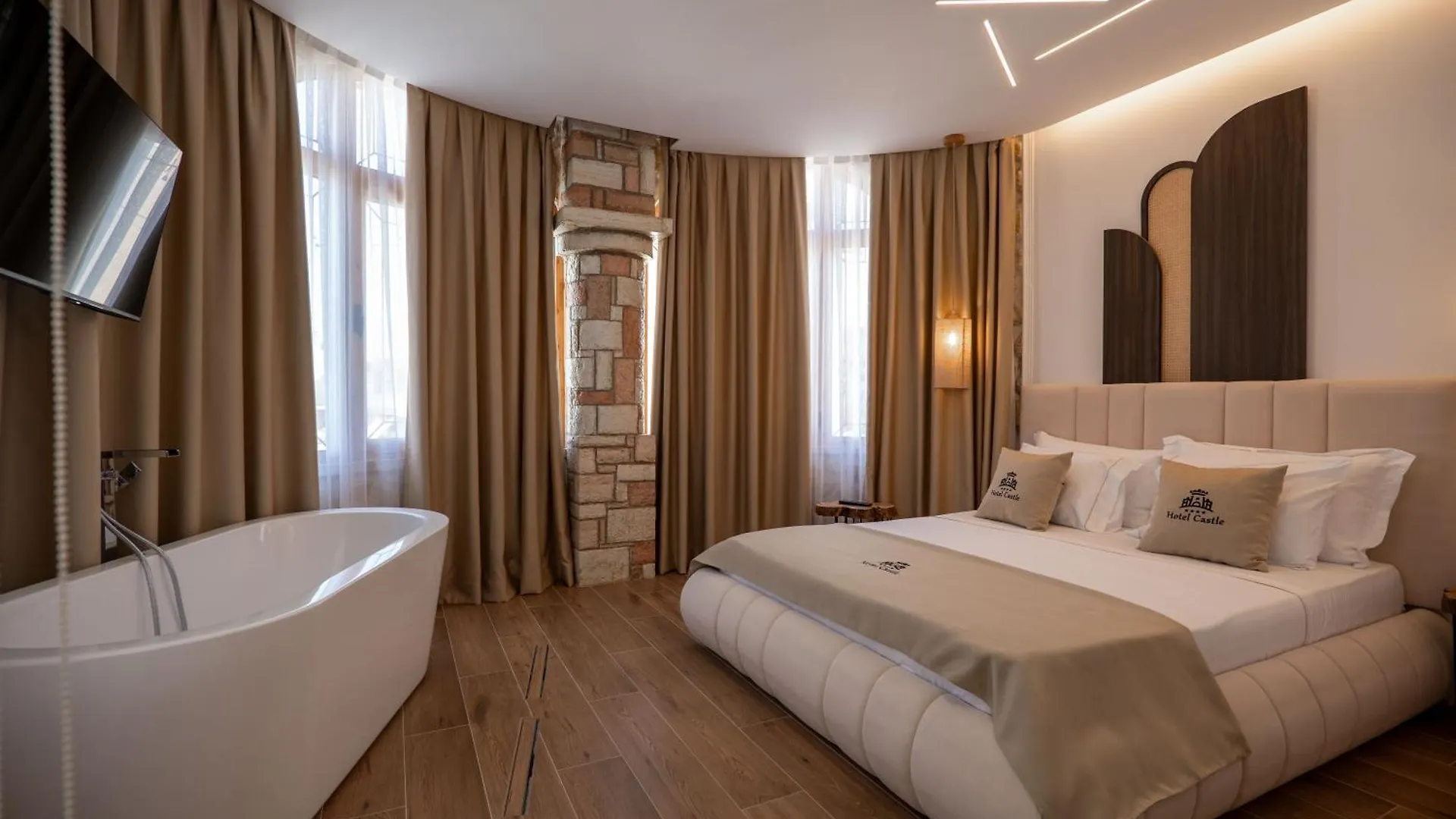 Hotel Castle Ksamil