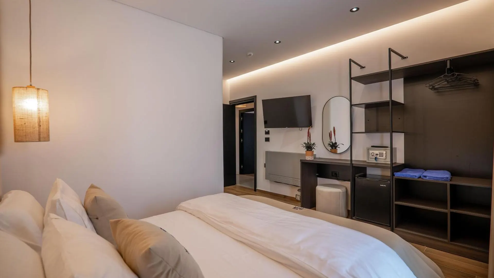 Hotel Castle Ksamil